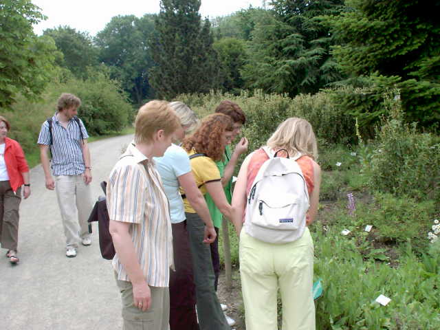 Riechtest im Botanischen Garten
